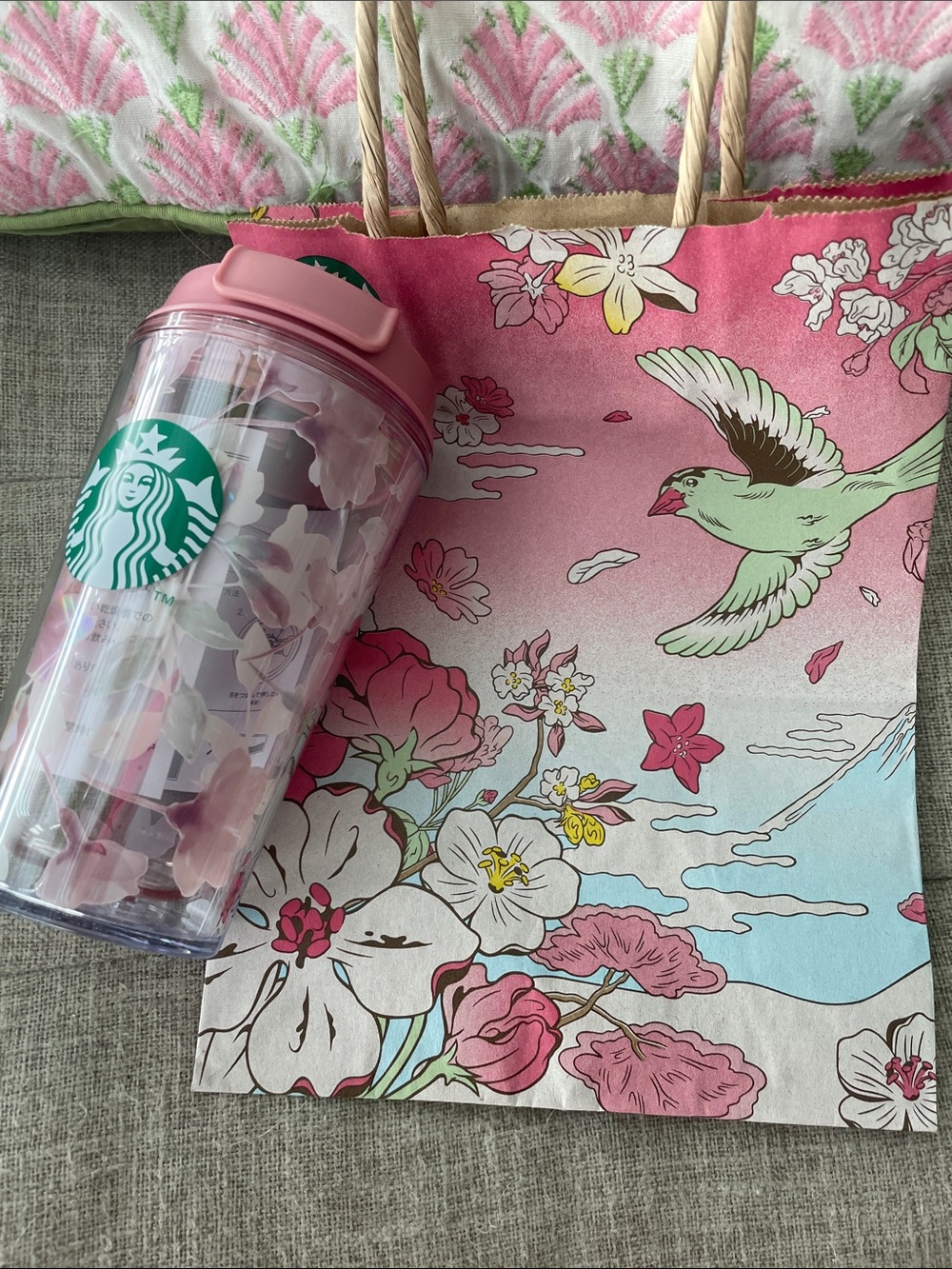 Starbucks Pink and Green Cherry Blossom Tumbler 355ml(12oz) new with paper bag🌸